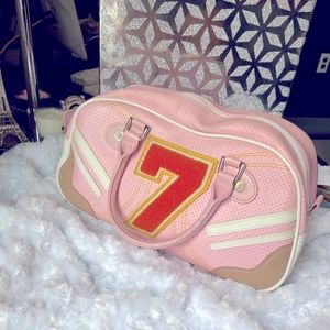 Unique Samantha Thavasa purse